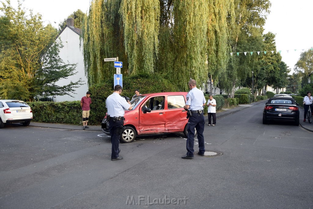 VU Koeln Porz Gremberghoven Auf dem Streitacker Breidenbachstr P65.JPG - Miklos Laubert